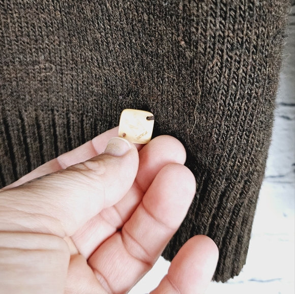 GUIMANOS | v-neck alpaca blend knit long sleeve stripe fair isle sweater - Picture 4 of 6